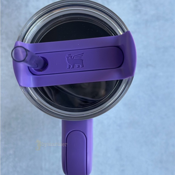 Stanley Dahlia Shimmer The Quencher H2.0 Flowstate Tumbler 30 oz - Picture 4 of 7